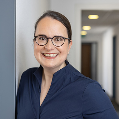 Rechtsanwältin Anna Knobbe-Krasky